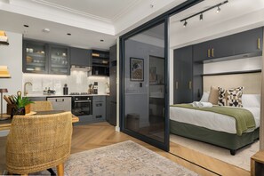 Room - The Valour | Designer Apartment with Balcony (Cape Town)