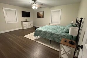 3 habitaciones, tabla de planchar con plancha y wifi gratis 