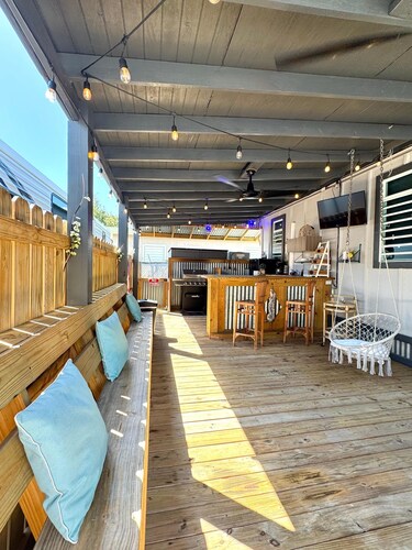 Cozy 2-Bedroom Retreat in Cabo Rojo Near the Beach