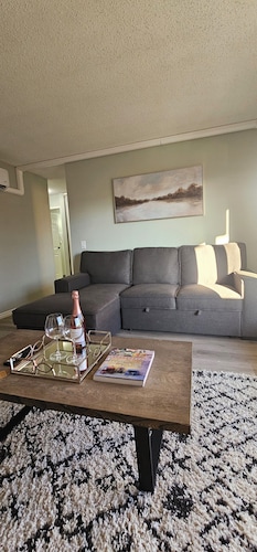 2nd floor 2 bedroom apartment walking distance to Rogers Place Arena