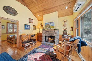 TV, fireplace - Charming Beech Mtn Retreat Near Slopes | Cozy Fireplace Escape (Banner Elk)