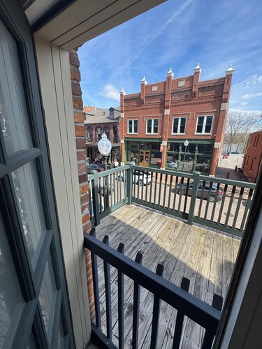 The Driftwood Den | Boho-Inspired 2-Bedroom