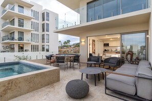 Outdoor dining - Cabo Costa Privé, ocean view and private swimming pool (Cabo San Lucas)