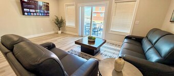 New 3bd Condo w/Pool & Parking: Near Boardwalk