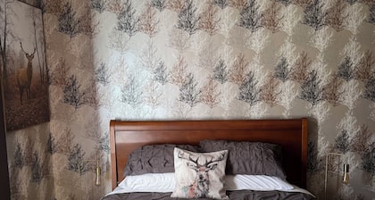 Spacious 3 bedroom family home close to all amenities, fenced garden, parking