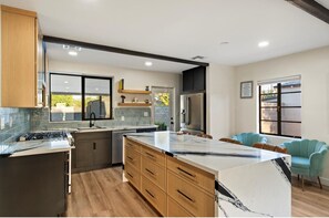 Microwave, oven, stovetop, dishwasher - Modern Oasis 2Bd/2Ba with Heated Pool near Downtown PHX (Phoenix)
