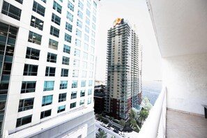 Property grounds - Stylish Brickell 1BR • Free Parking • Sleeps 6 (Miami)