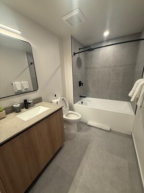 Shower, shampoo - 501 Residences Lux 1BR | New Unit - Top Location! (Miami)