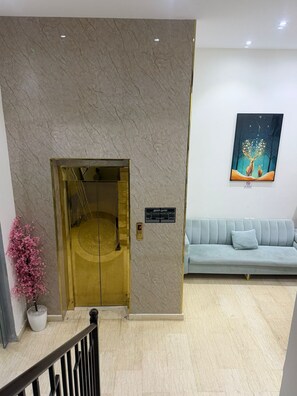 Apartamento Deluxe | Vestíbulo