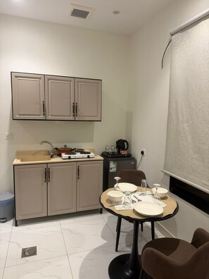 Dining - asas rise (Riyadh)