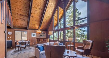 NEW! The Tahoe Lookout — a cozy pet-friendly 2BR with lake views!