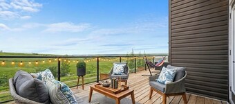 Crestmont Luxe Retreat | Hot Tub | Gym | AC