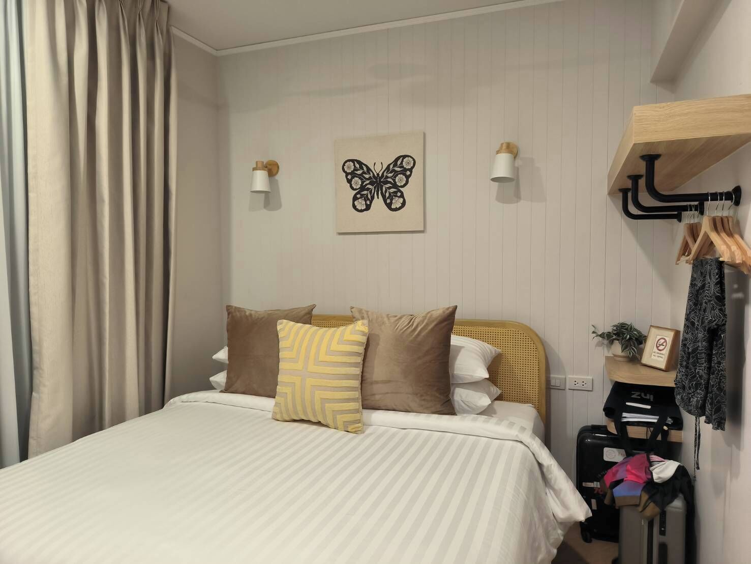 Comfort-huvila, jokinäköala