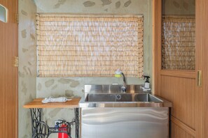 Basic Room, 1 Bedroom (Yeongwol Stay) - Gangneung Orabdori Hanok Pension (Gangneung)