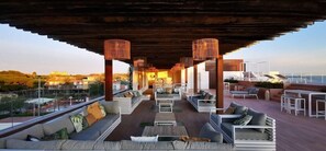 Terrace/patio - Hotel Tropical Gava Mar (Gava)