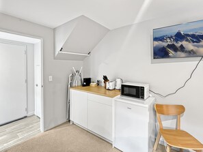 Interior - Smart Studio Stay | Great Value Location (Queenstown)