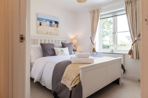 Beautiful Two BD Home Near Cirencester