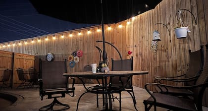 Cozy 2-bedroom house in lovely Marietta with AC