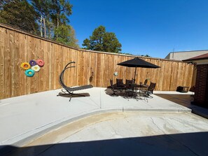 Terrace/patio - Cozy 2-bedroom house in lovely Marietta with AC (MARIETTA)