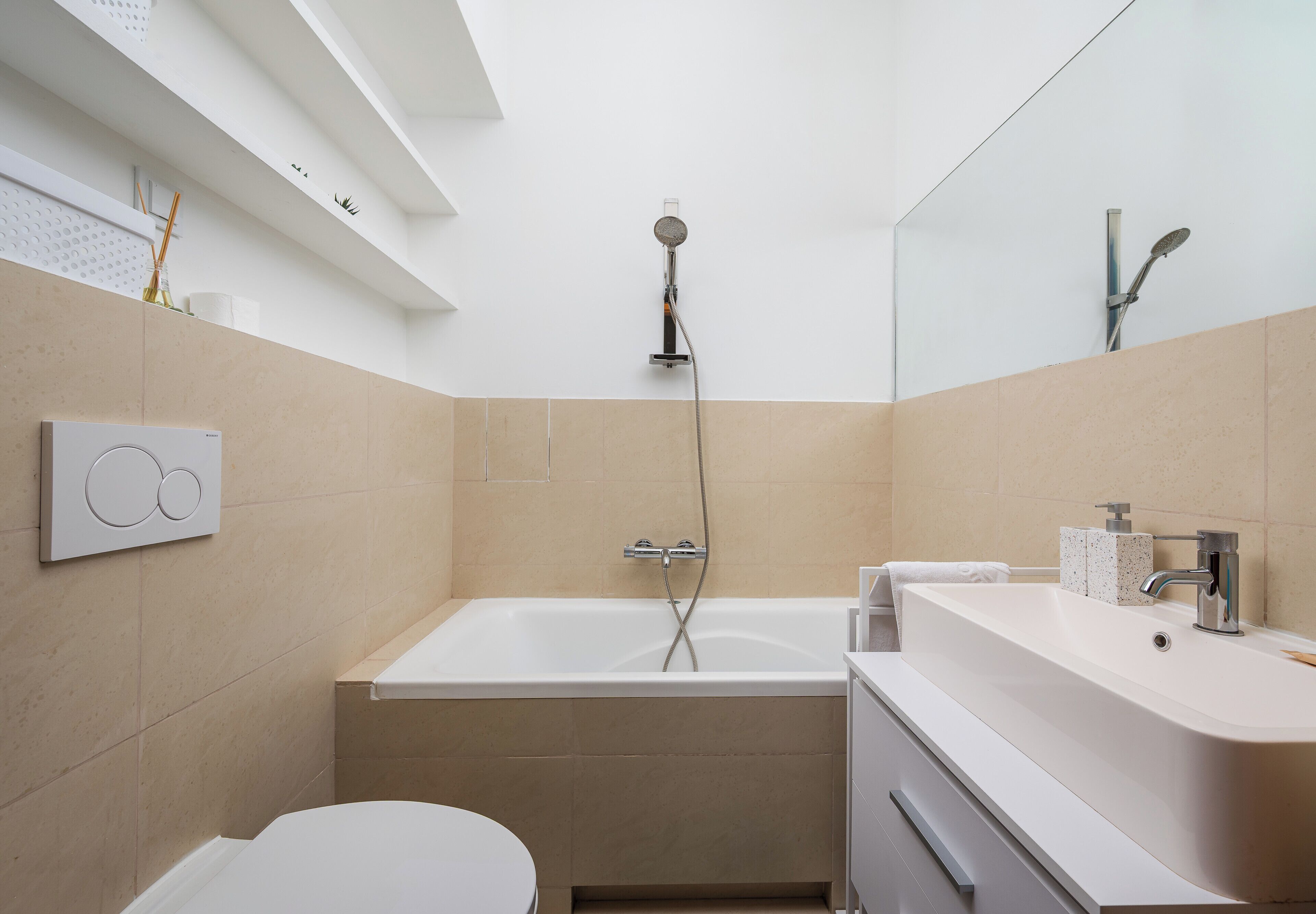 Hair dryer, towels