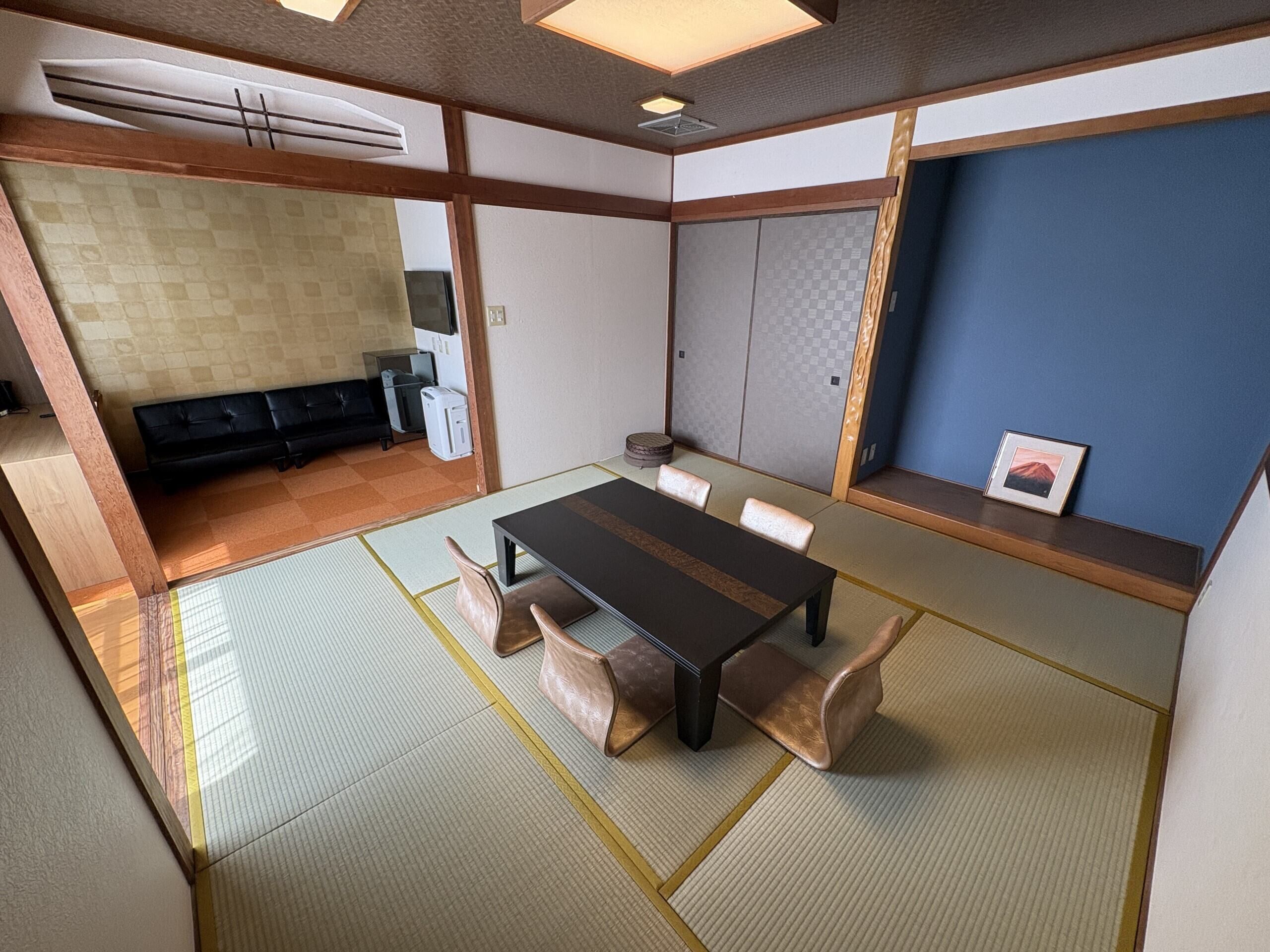 디럭스 스위트, 시내 전망 | 다이닝