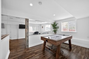 Spielezimmer