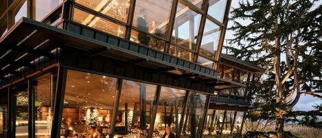 屋外ダイニングエリア