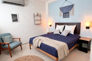 1 bedroom, iron/ironing board, free WiFi, bed sheets - Zazil-Ha Condo • Rooftop Pool • AC • Fast Wi-Fi (Playa del Carmen)