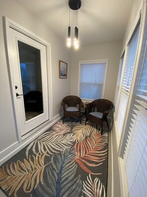 Interior - Centrally located newly renovated 2  bungalow in Lafayette. (Lafayette)