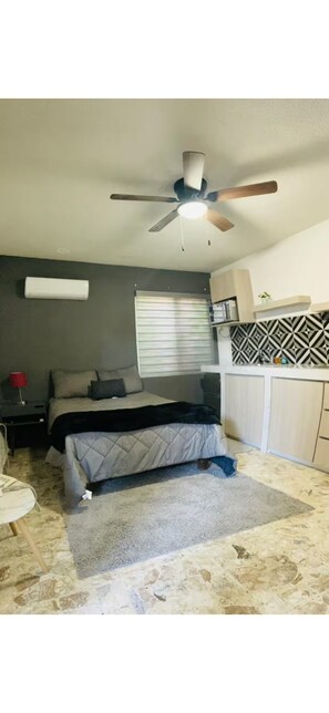 1 bedroom, WiFi, bed sheets