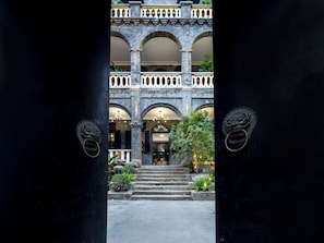 Chi tiết ngoại thất