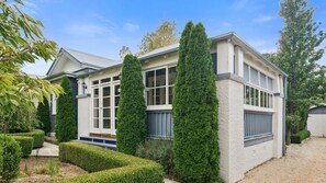 Exterior - Mia Cottage in Blackheath (Blackheath)