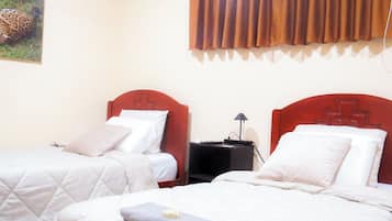 Eenvoudige kamer, 1 twee- of 2 eenpersoonsbedden