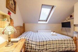 Iron/ironing board, WiFi, bed sheets - Character cottage with garden - Central Buxton (Buxton)