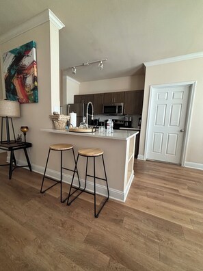 Private kitchen - Shared 3B 2BR Condo 1B1BR 800m near NRG/Medical Center/Galleria / 24h GYM PG (Houston)