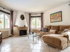 Living area - Ref. PALMERA: Beautiful villa with 4 bedrooms, large private swimming pool and air conditioning (Escala (L'))