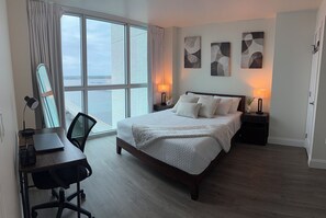 1 dormitorio, escritorio, tabla de planchar con plancha y wifi gratis