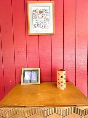 Interior - Spacious 4-bedroom Home Central to GNP in Essex (Essex)