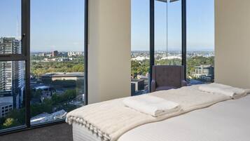 Deluxe Apartment, Balcony, City View