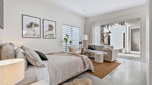 1 bedroom, free WiFi, bed sheets - Drift on Collins - Beachfront Studio (Casuarina)