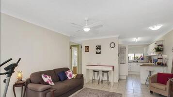 House, 2 Bedrooms, Balcony | Living area