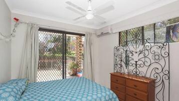 House, 2 Bedrooms, Balcony