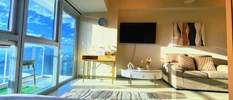 Classic Condo, City View