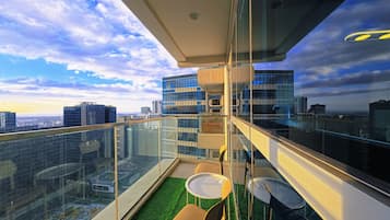 Appartamento Classic, vista città | Parco della struttura