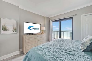 5 bedrooms, iron/ironing board, WiFi, bed sheets - 5 Bedroom Penthouse with Amazing Oceanfront Views (North Myrtle Beach)