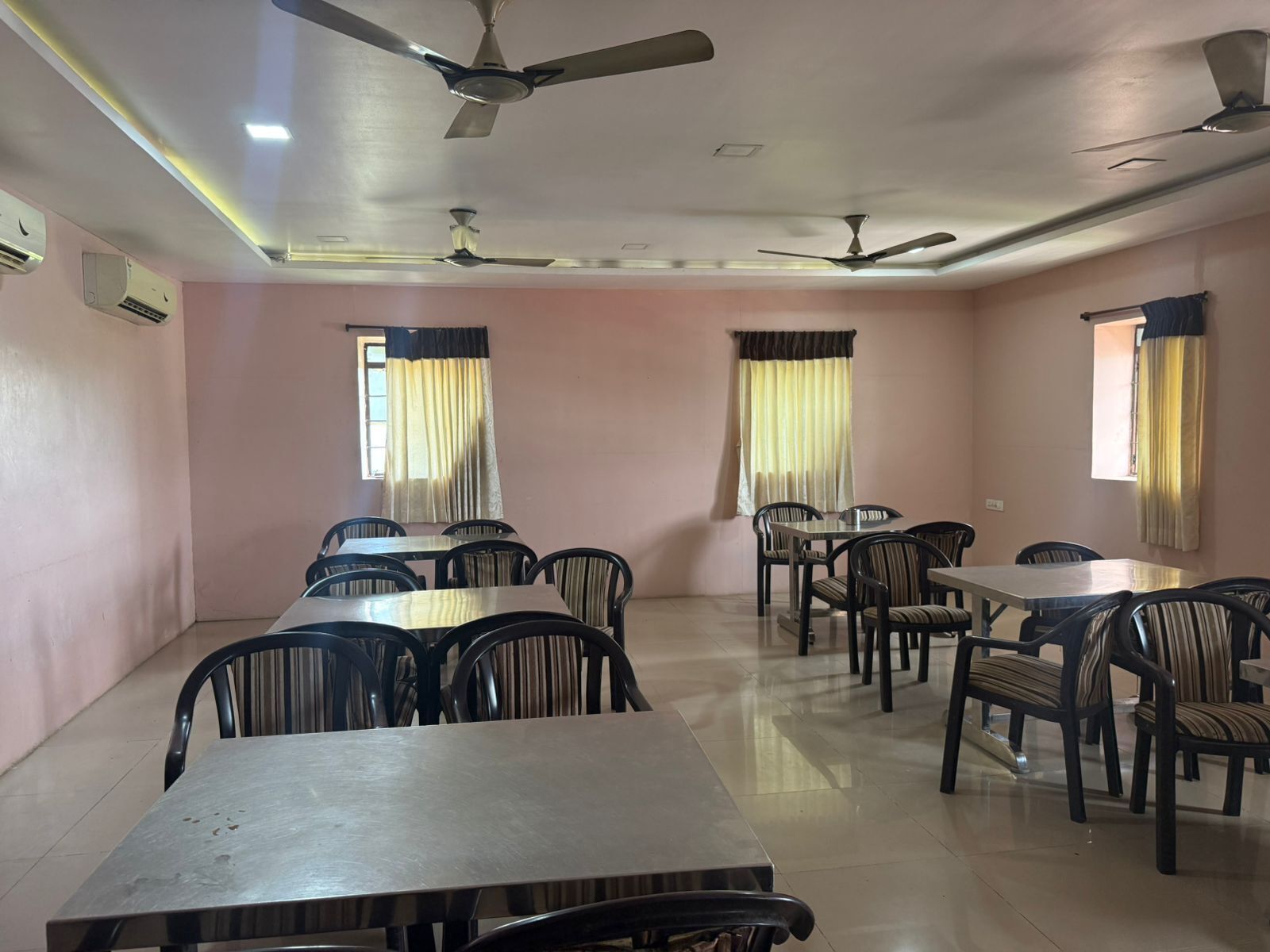 Deluxe Double Room | Tempat makan