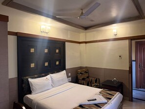 Room - Hotel South Avenue (Tirunelveli)