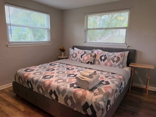 Iron/ironing board, WiFi, bed sheets