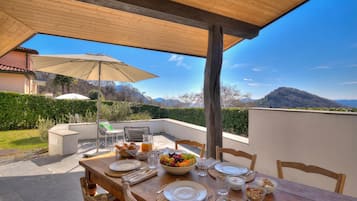 Family House, Multiple Bedrooms, Mountainside (La Cà Da Brè) | Outdoor dining