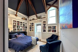 5 Schlafzimmer, Reisekinderbett, kostenloses WLAN, Bettwäsche